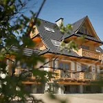 11 Folk & Design