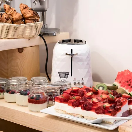 11 Folk & Design Bed & Breakfast 3*