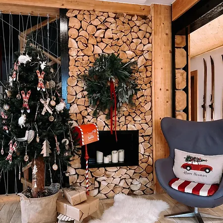 11 Folk & Design Bed & Breakfast 3*