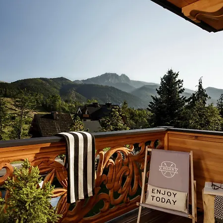 Bed & Breakfast 11 Folk & Design