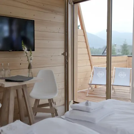 Bed & Breakfast 11 Folk & Design 3*