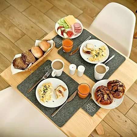 11 Folk & Design Bed & Breakfast 3*
