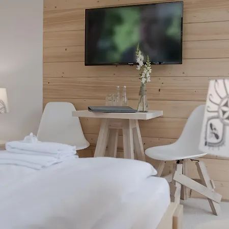 11 Folk & Design Couette-café 3*