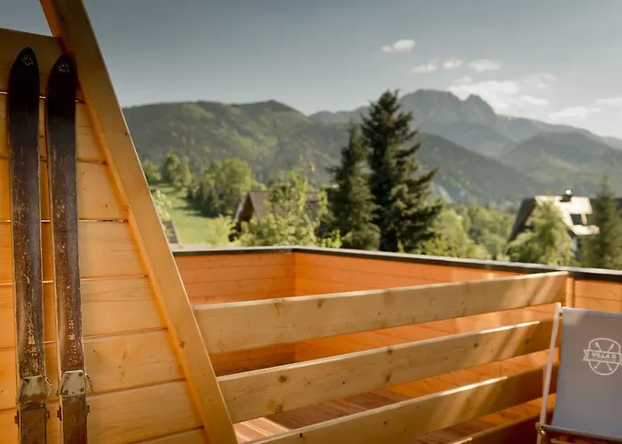 Bed & Breakfast 11 Folk & Design 3*